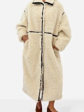 Brunette The Label The ETTA Sherpa Coat in Cream NWT